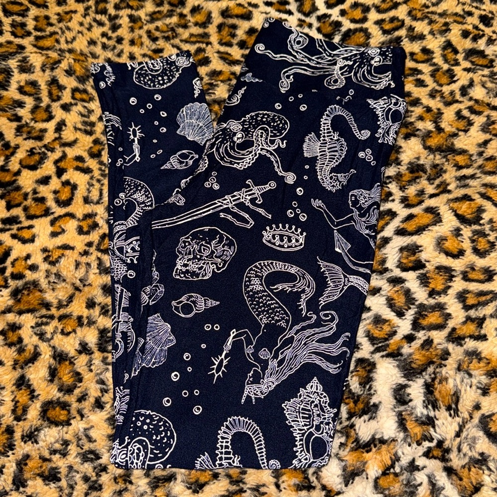 BRAND NEW LuLaRoe mermaid leggings